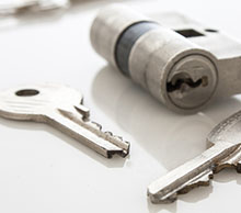 Commercial Locksmith Services in Bloomingdale, FL